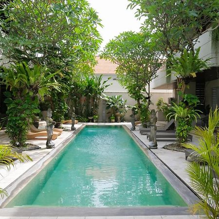 Swiss-Belcourt Sunset Lejlighedshotel Seminyak Eksteriør billede