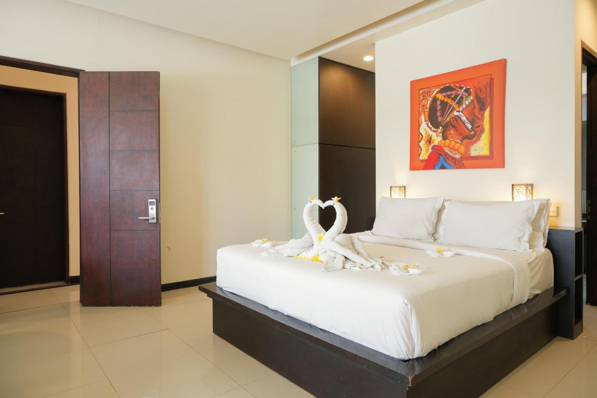 Swiss-Belcourt Sunset Lejlighedshotel Seminyak Eksteriør billede