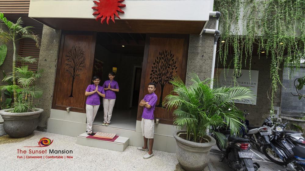 Swiss-Belcourt Sunset Lejlighedshotel Seminyak Eksteriør billede